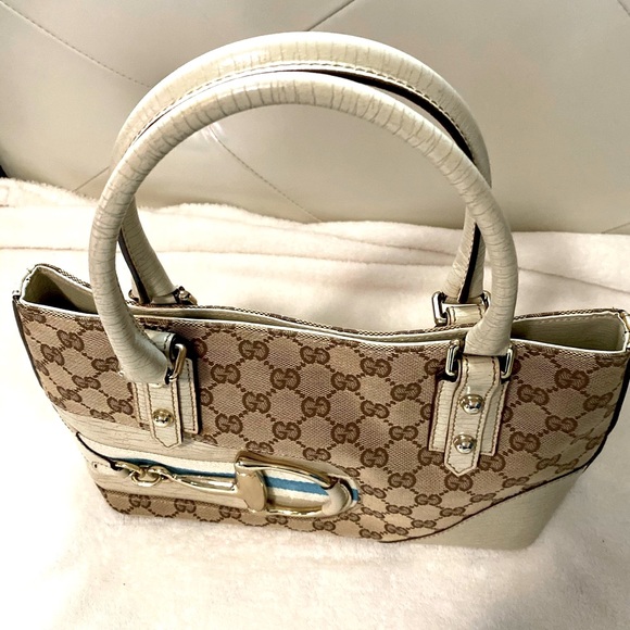 ❤️Authentic Gucci ❤️ - Picture 2 of 10